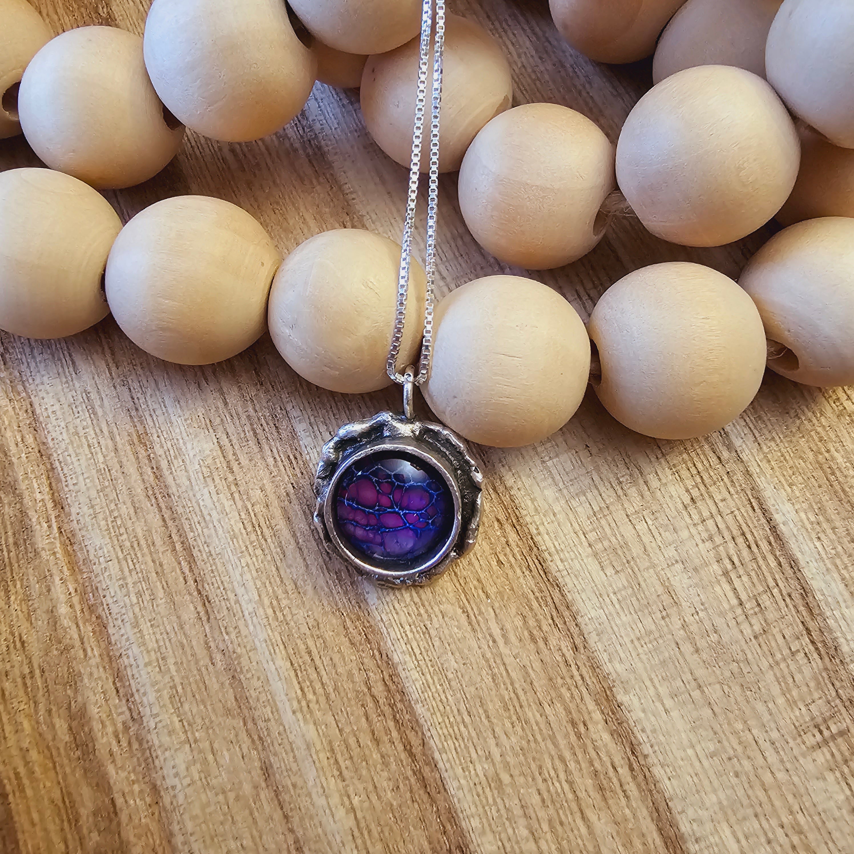 "Violet" pendant