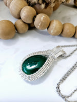 Load image into Gallery viewer, &quot;Jade&quot; pendant
