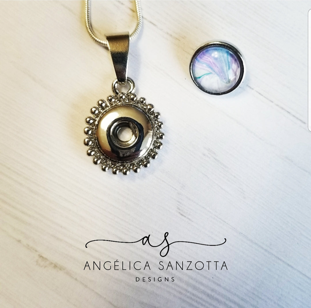 "Soft" snap charm necklace set