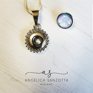 "Soft" snap charm necklace set