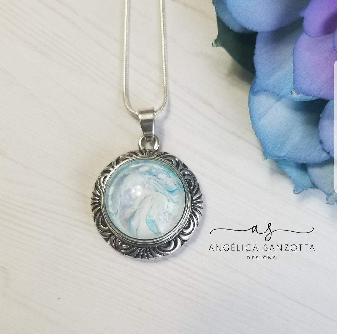 "Quiet Moment" Snap charm necklace set
