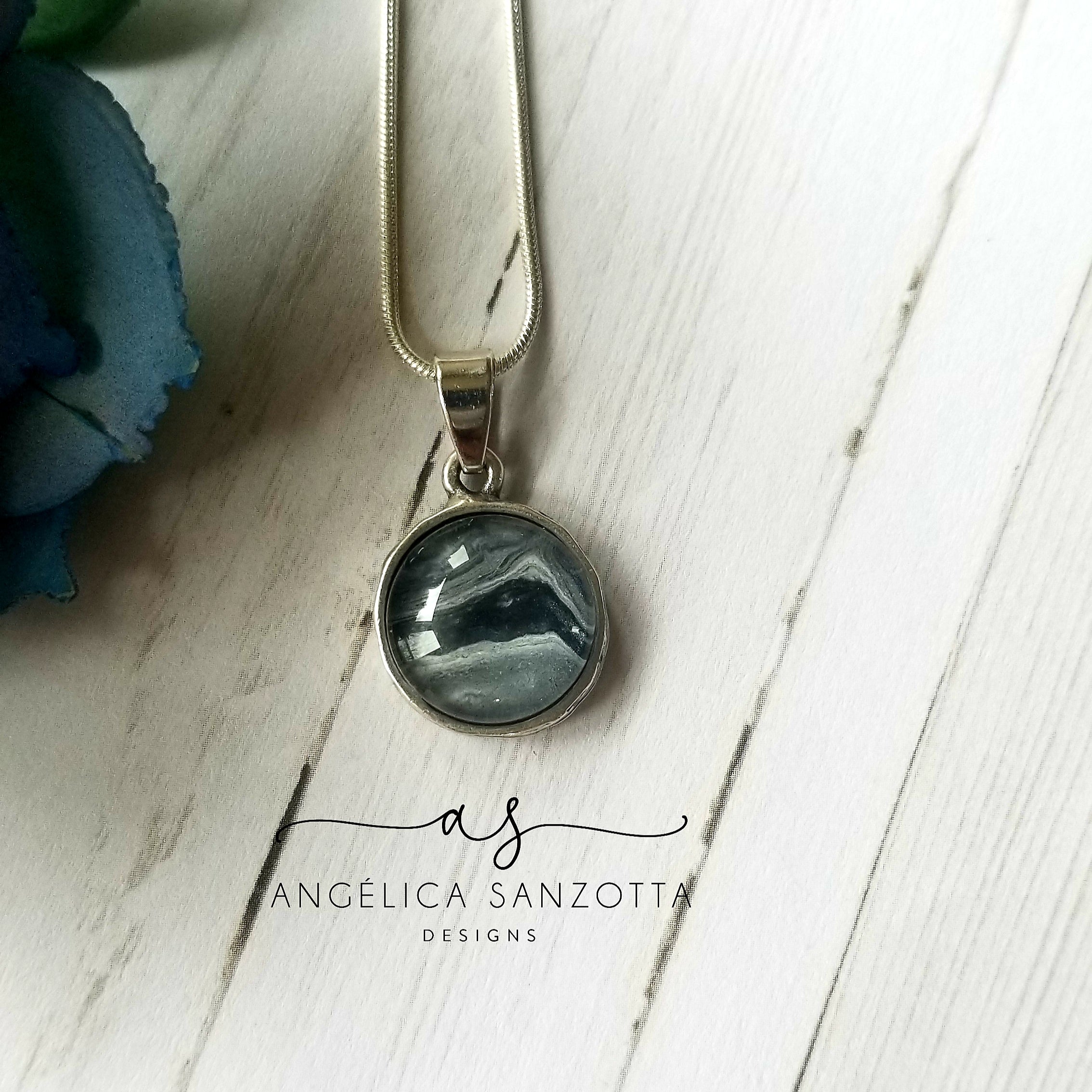 "Mini Jupiter" pendant