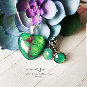"Bellflower" heart set