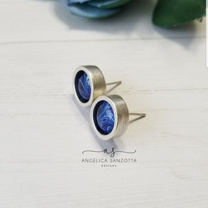 "Solitude" stud earrings