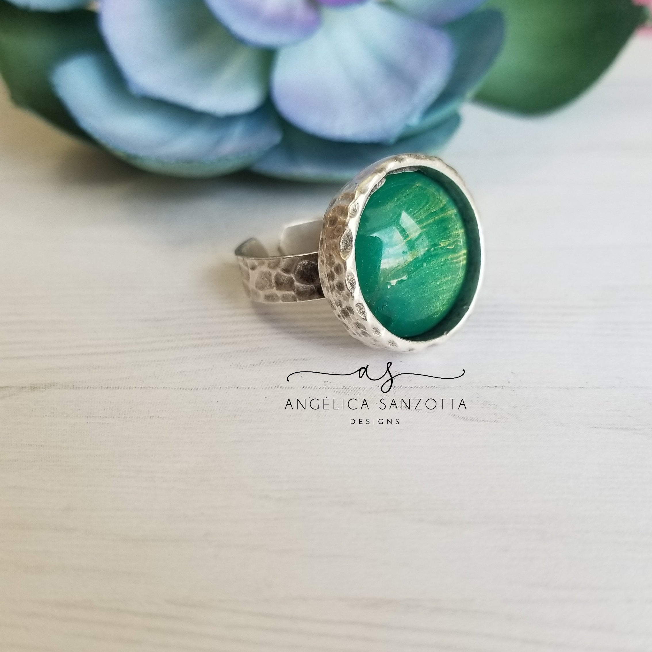 "Jade" ring