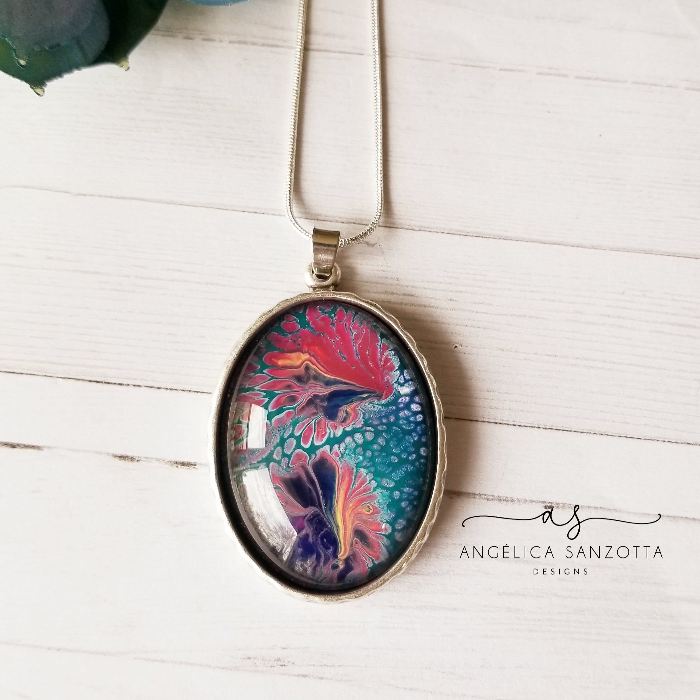 Viola Garden Pendant - G & P Collection