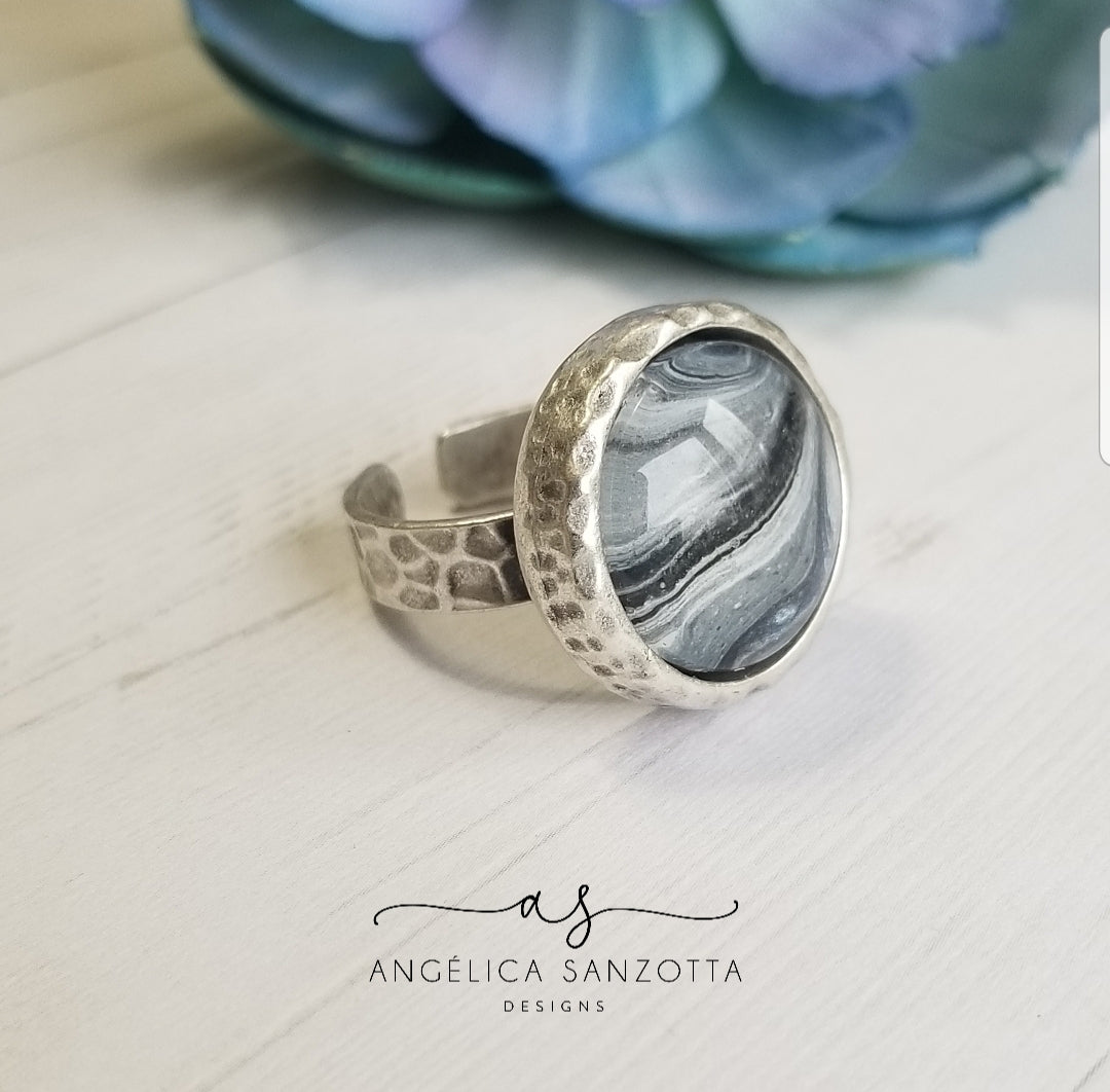 "Jupiter" ring