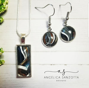 "Black and White" set