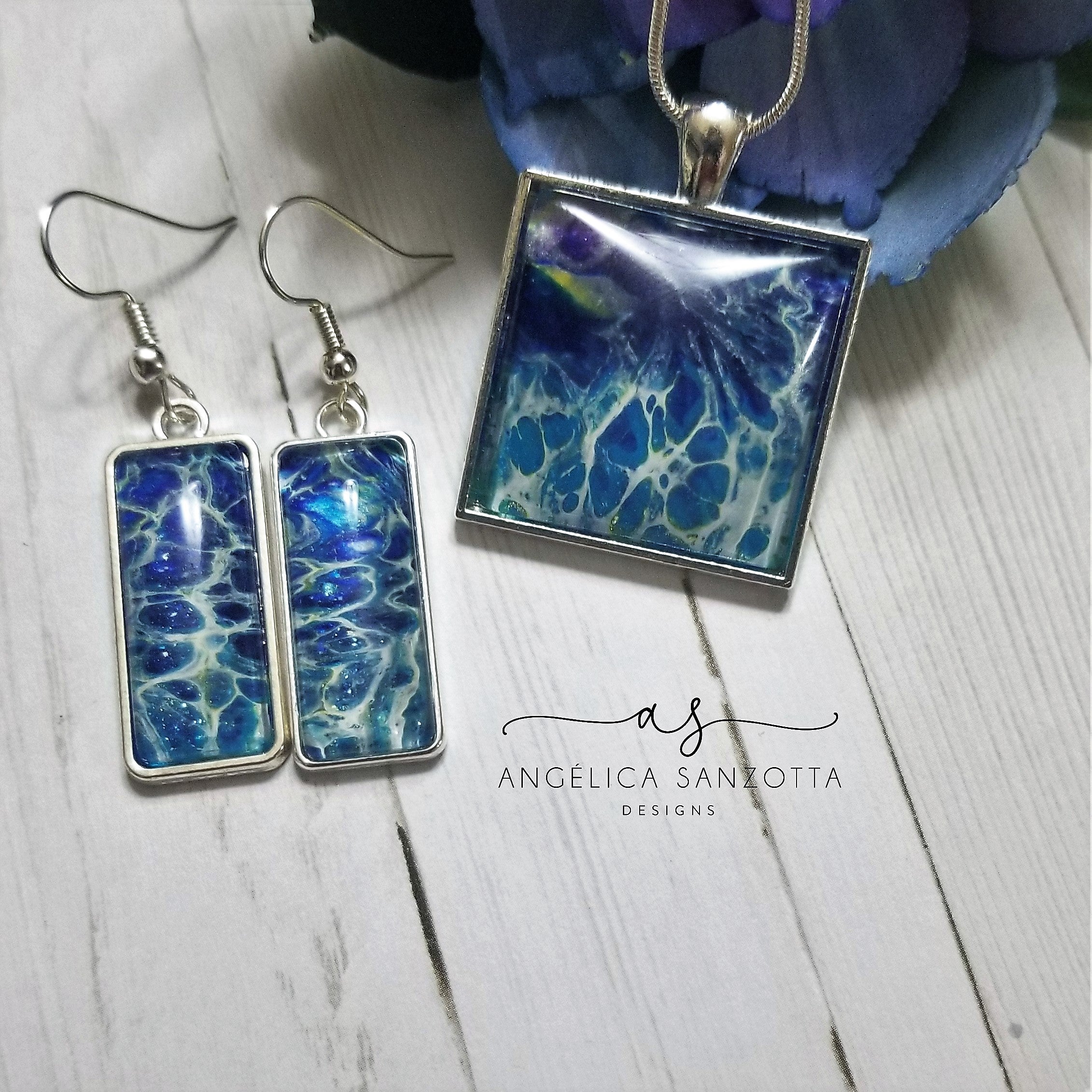 "Sparkles" square set