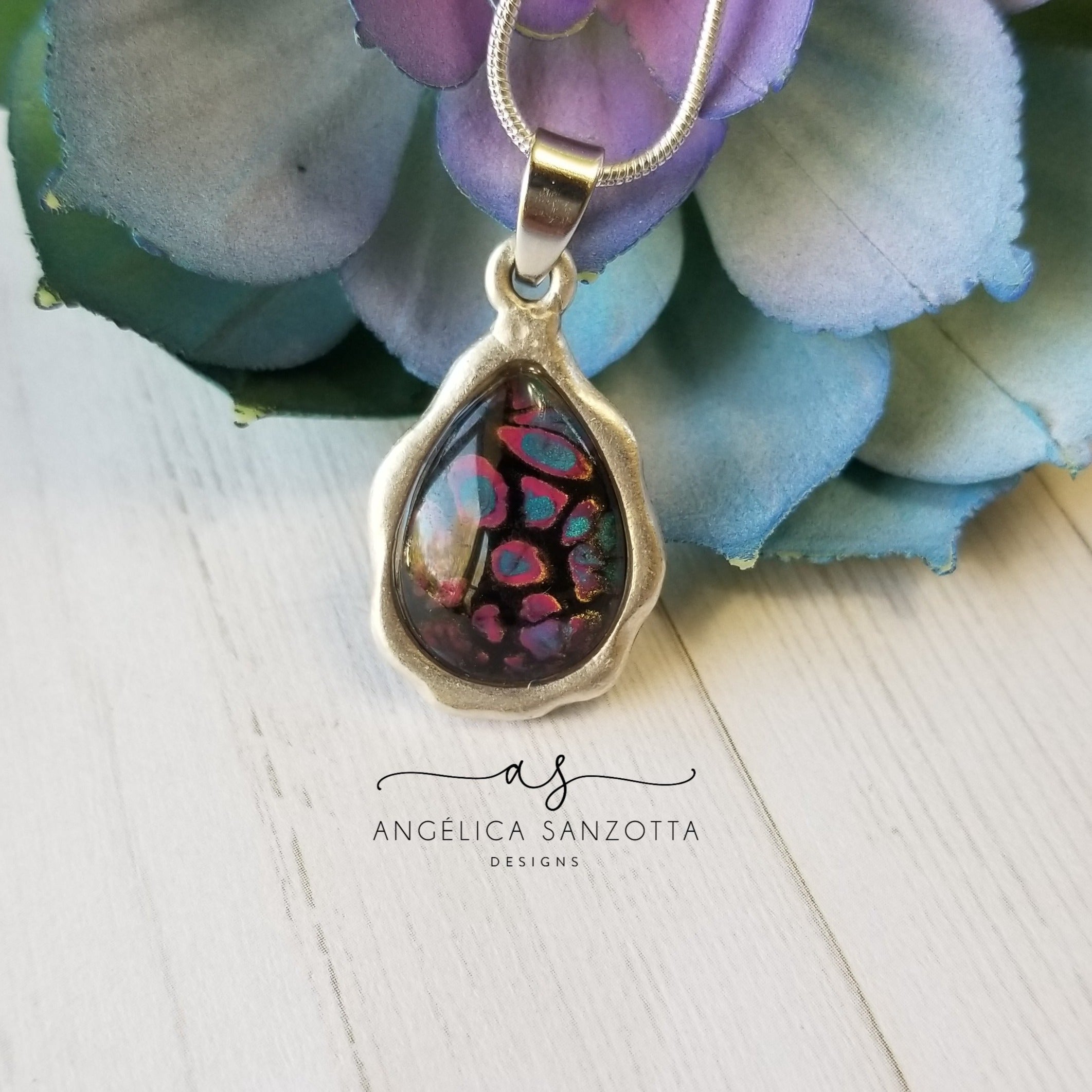 Mini Vibrant Garden Pendant - 1 of 4 G & P Collection