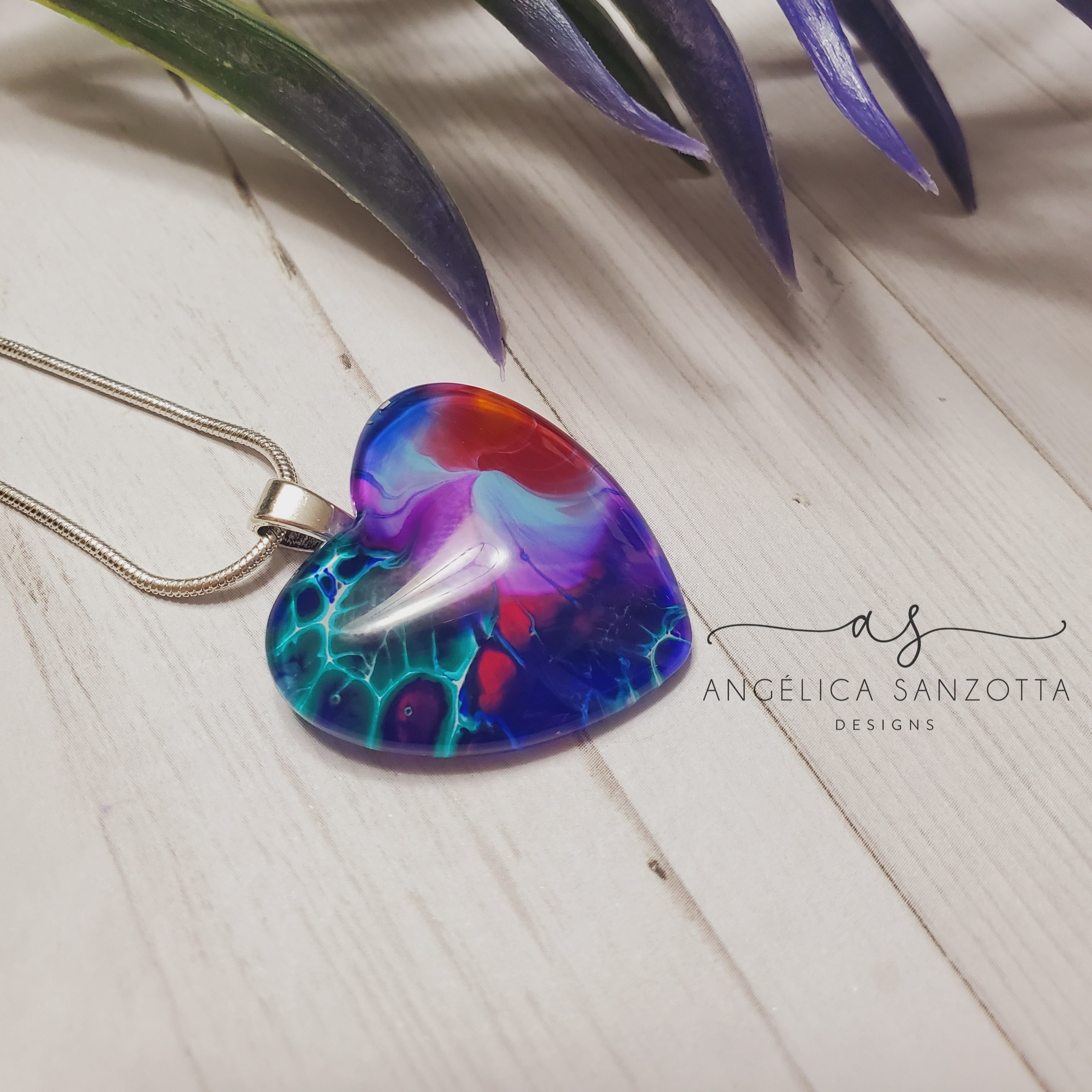 "Meadow" heart pendant