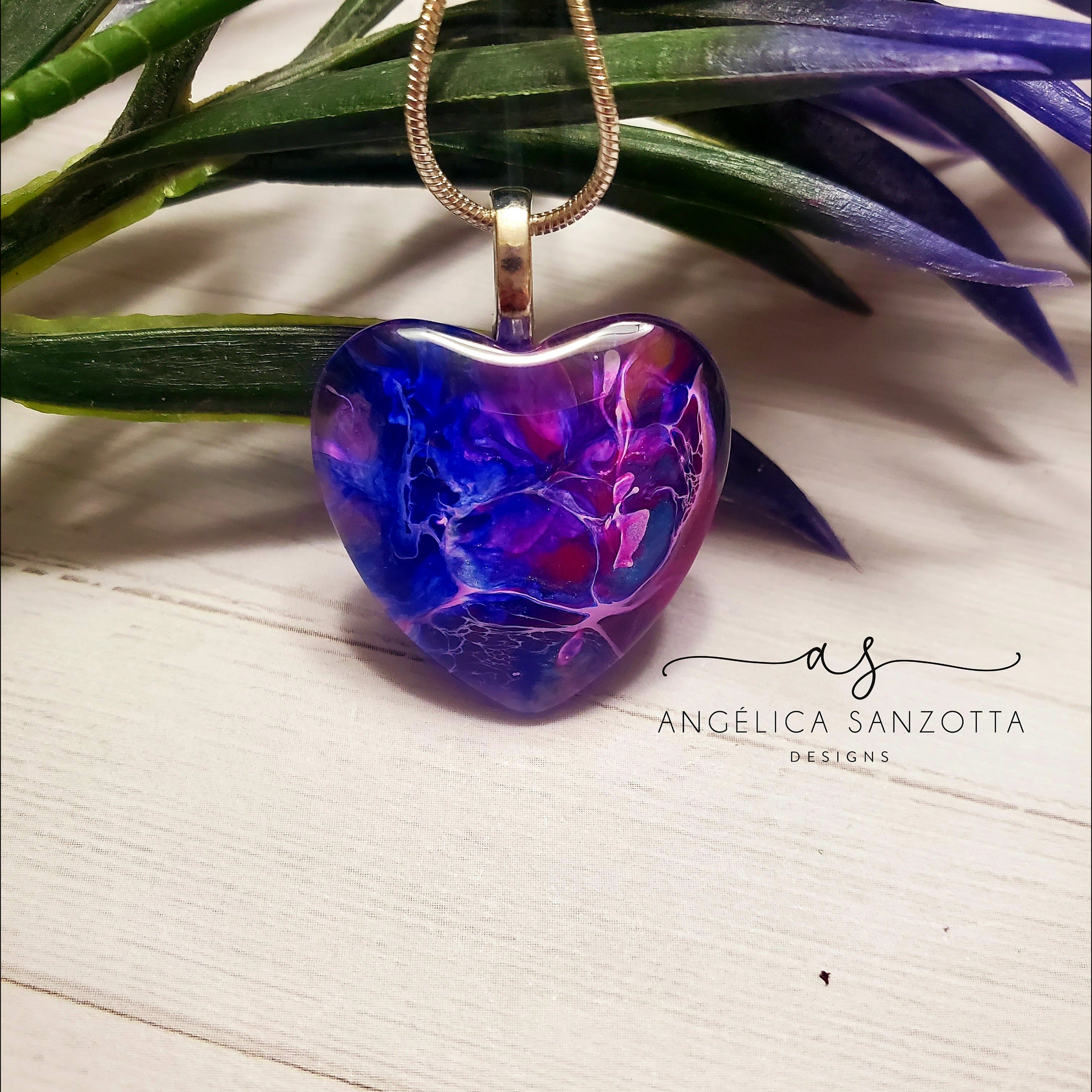 "Carnival" heart pendant