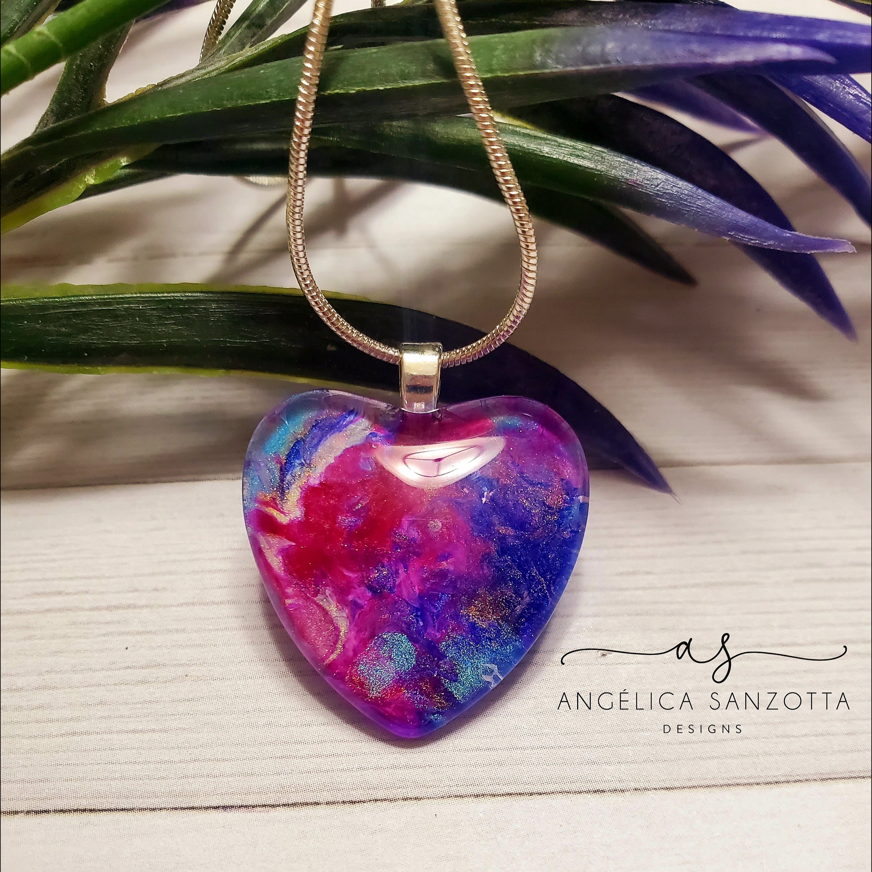 "Picaso" heart pendant