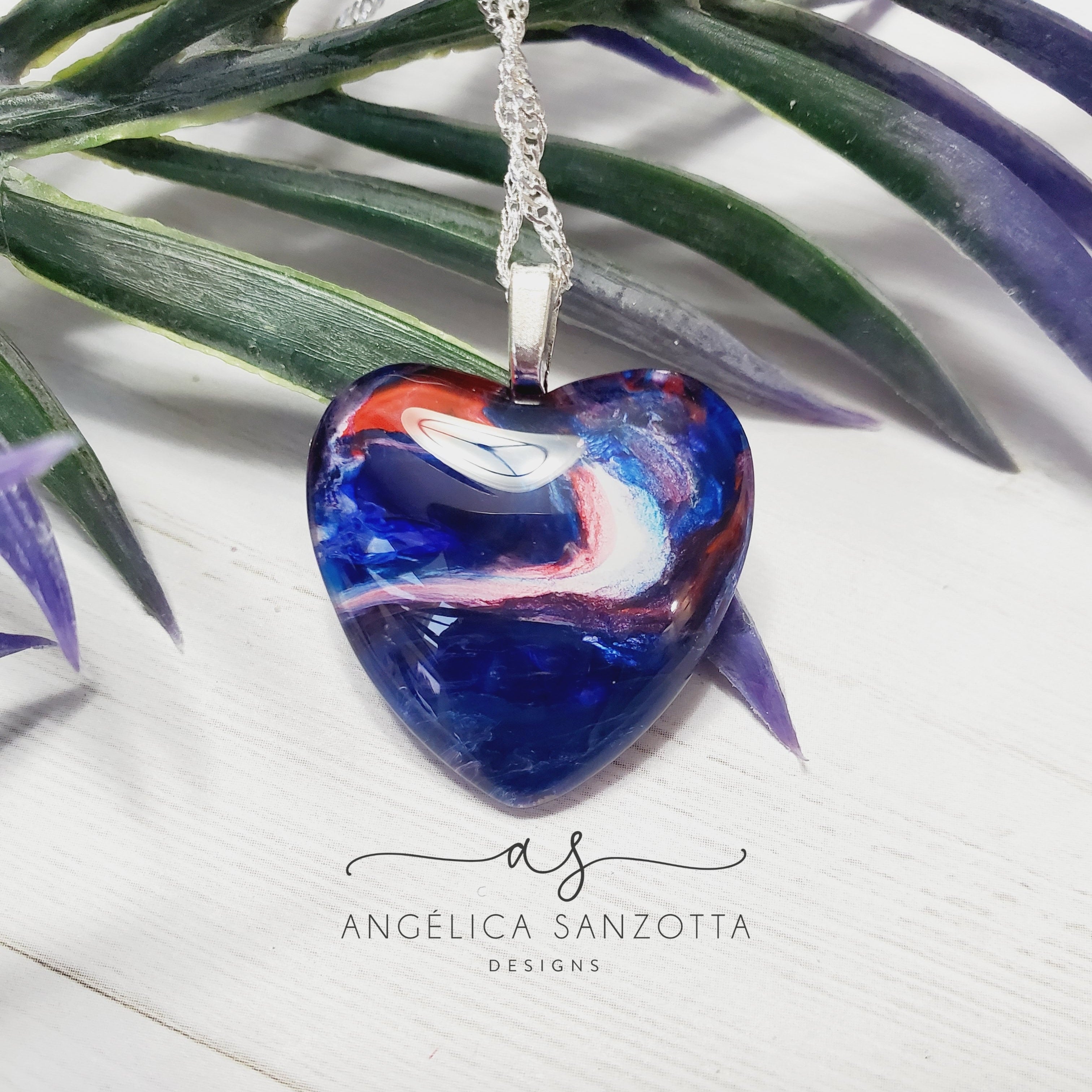 "Americana" heart pendant