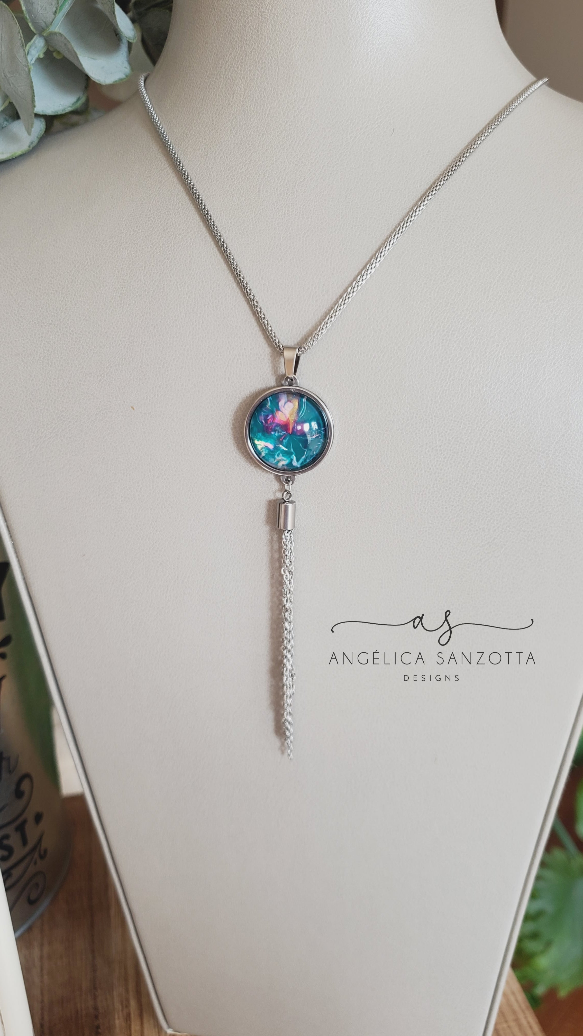 "The Secred Garden Tassel" pendant