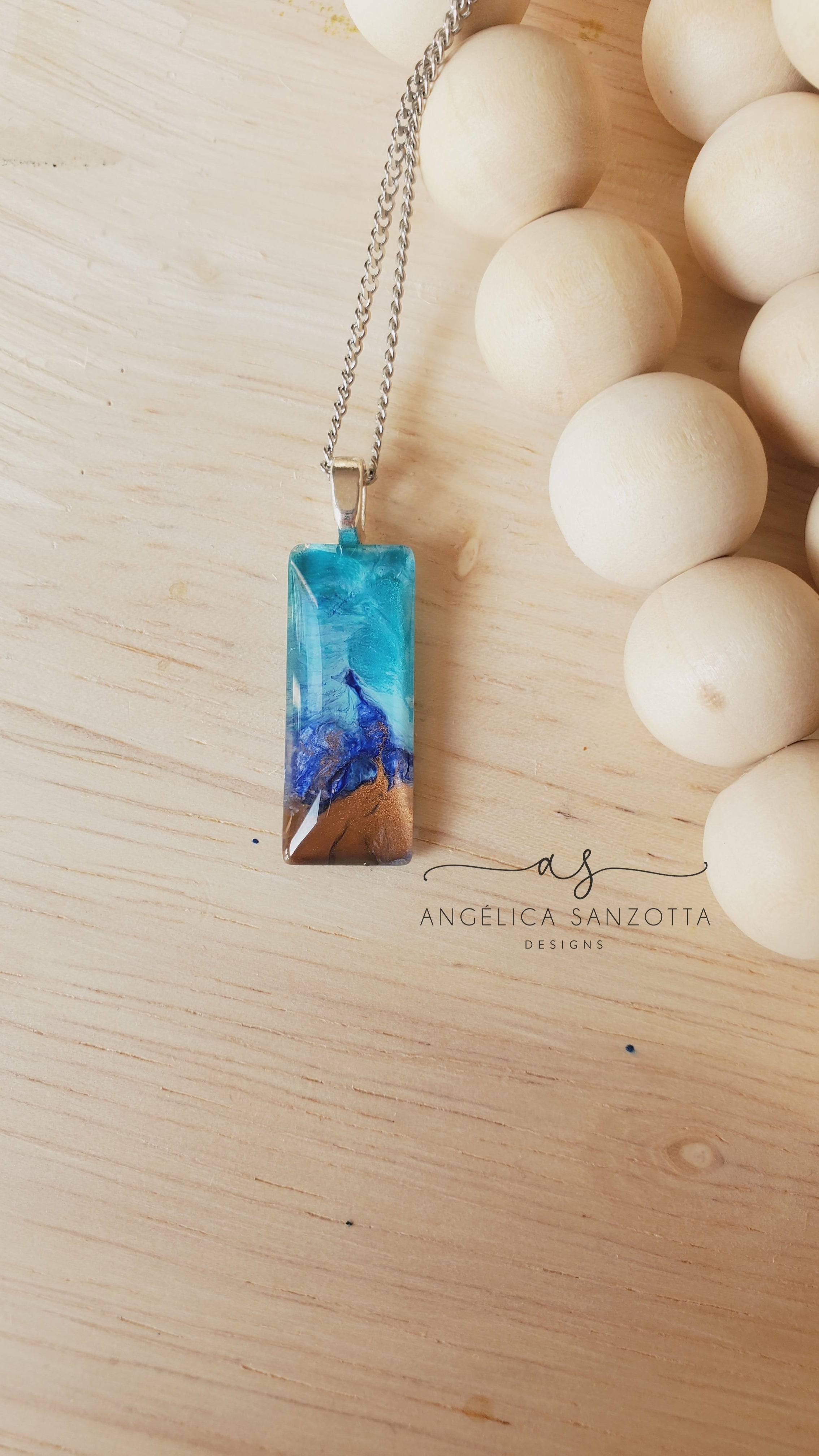 "Secret" pendant