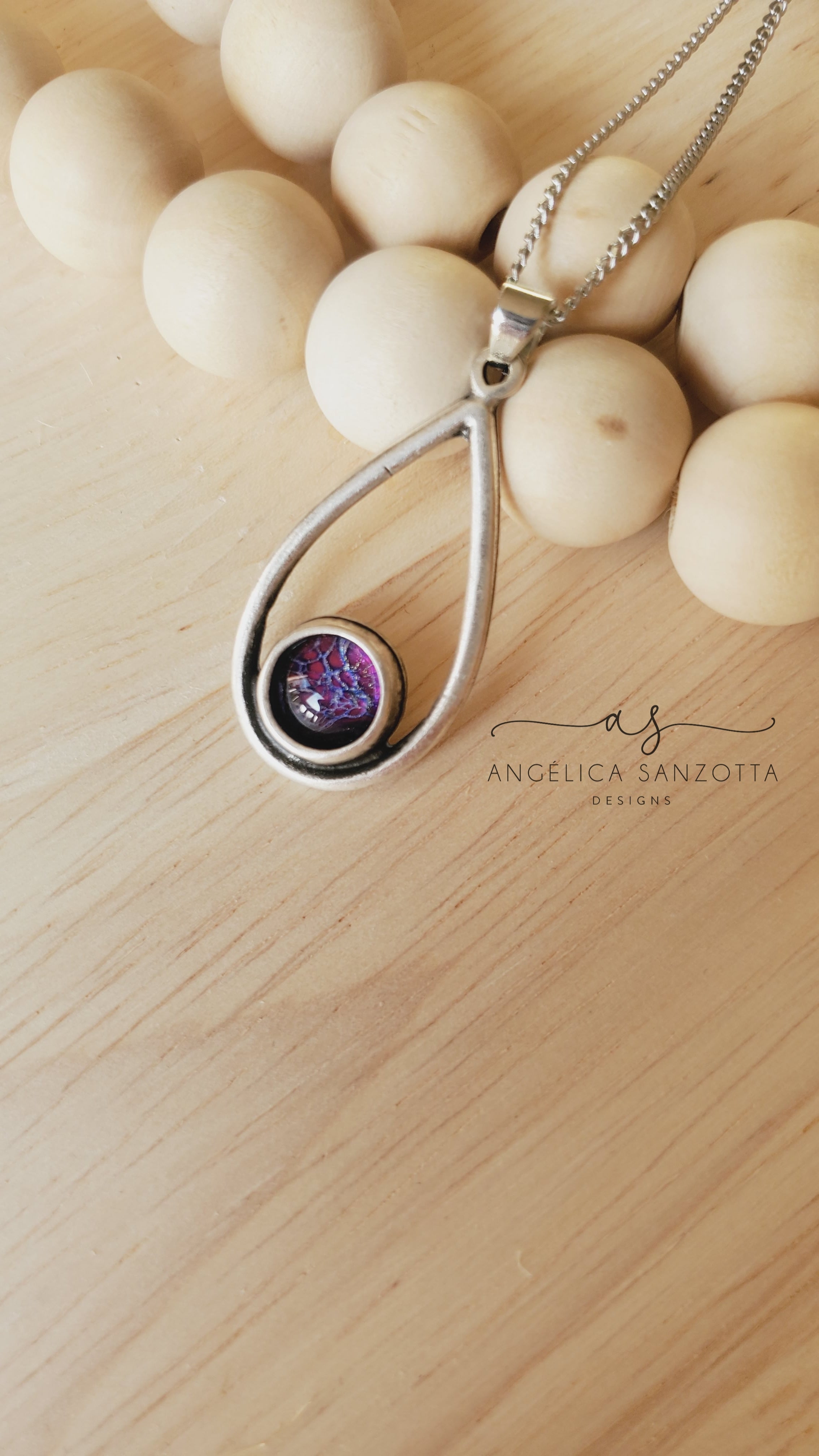 "Lucky" pendant