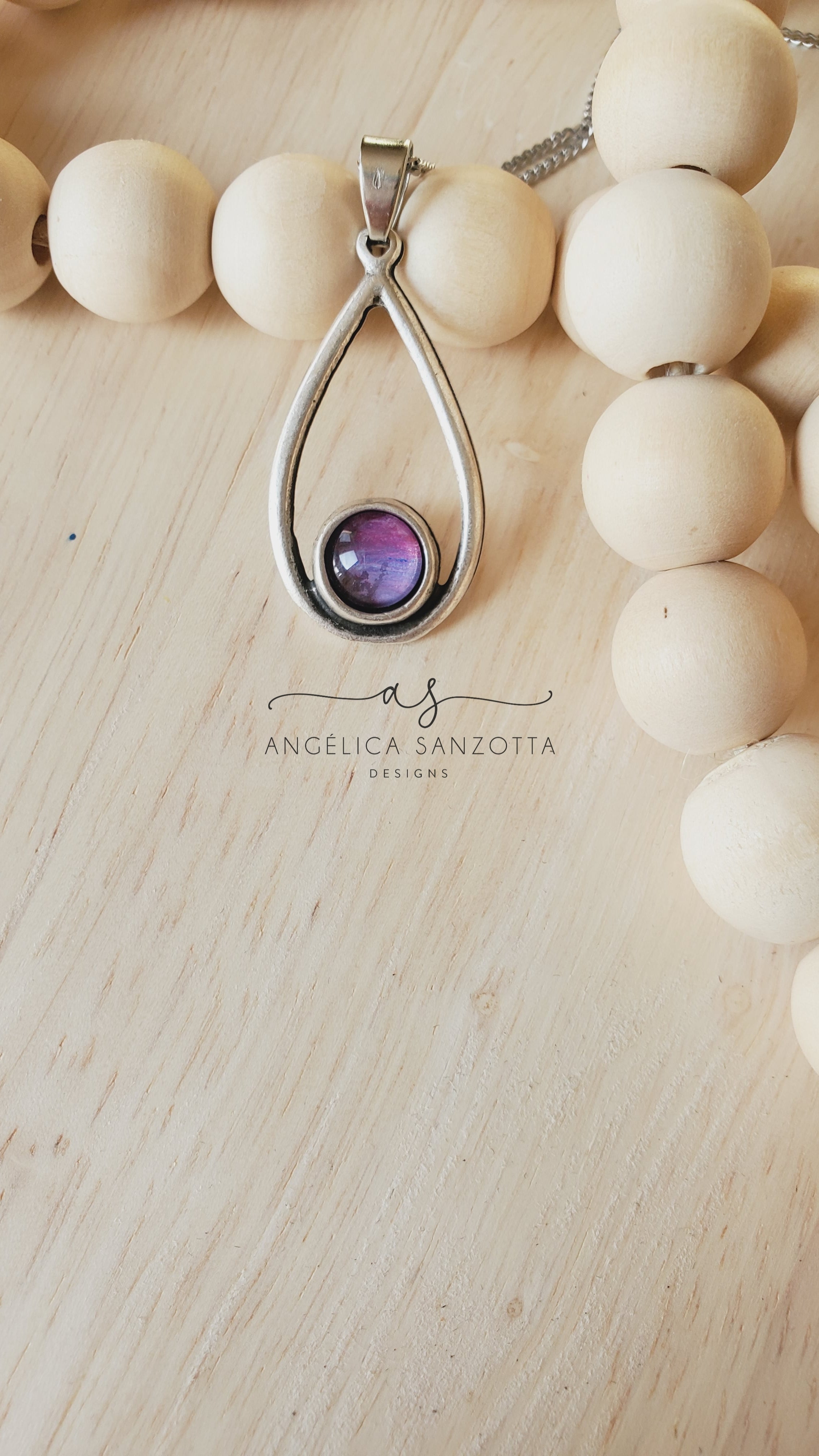 "Lillac" pendant