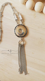 Load image into Gallery viewer, Long Tassel Snap Necklace
