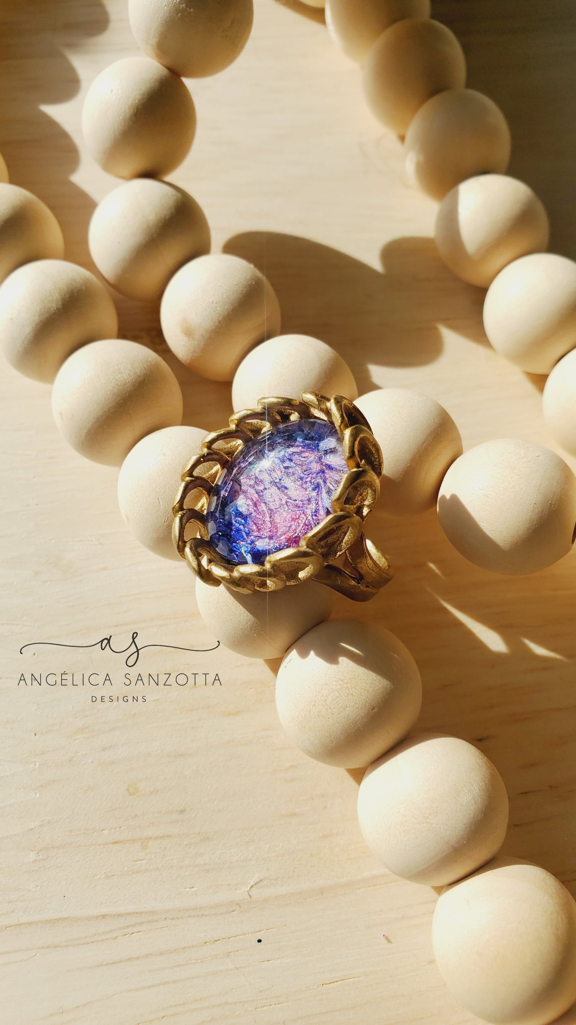 "Crown" ring