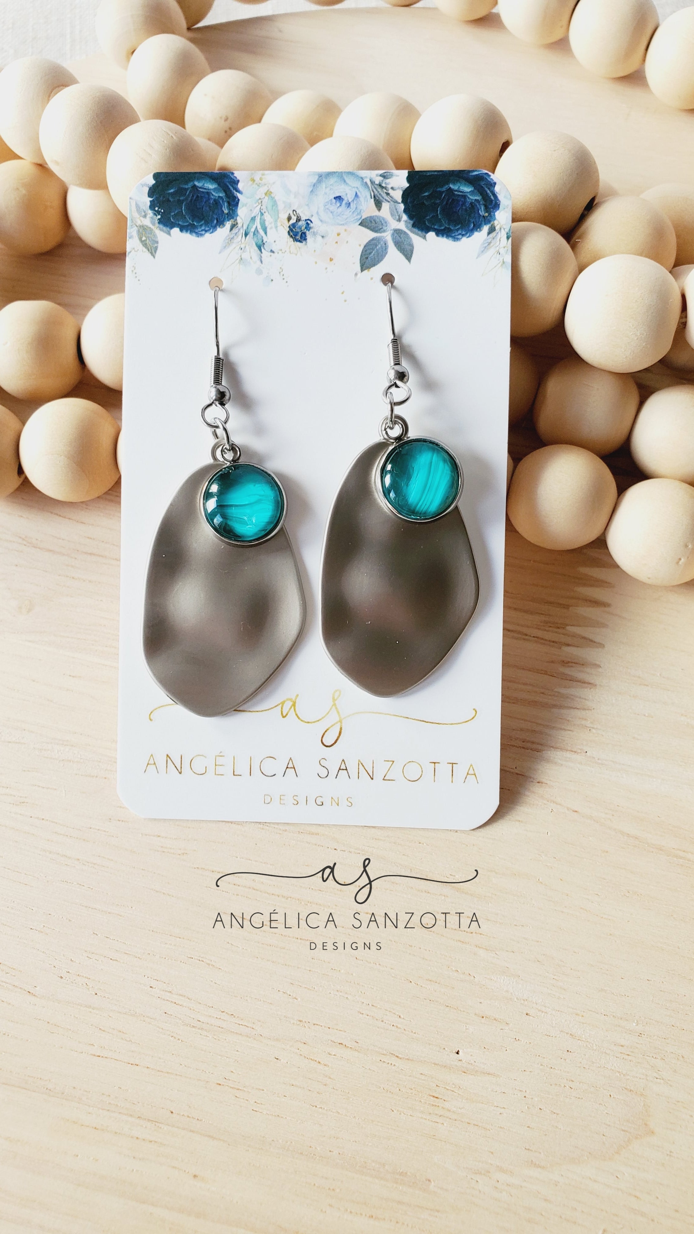 "Soft Green" earrings