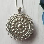 Load image into Gallery viewer, &quot;Feather&quot; pendant
