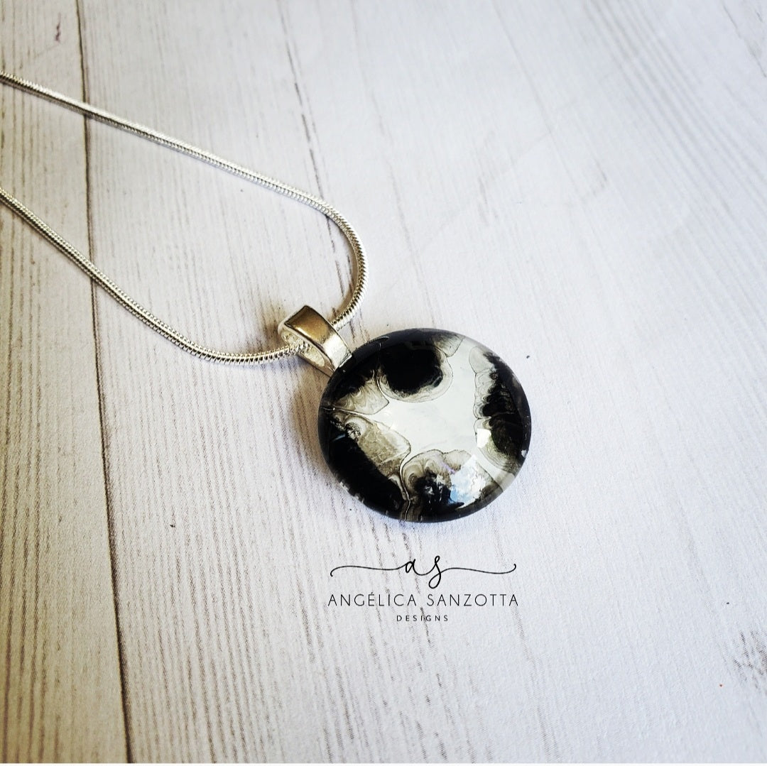 KT custom design pendant