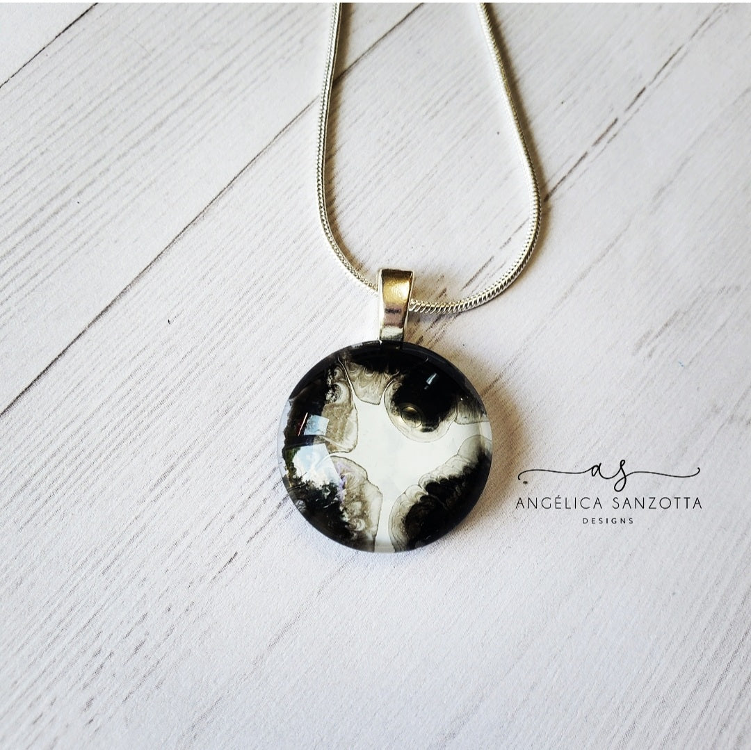 KT custom design pendant